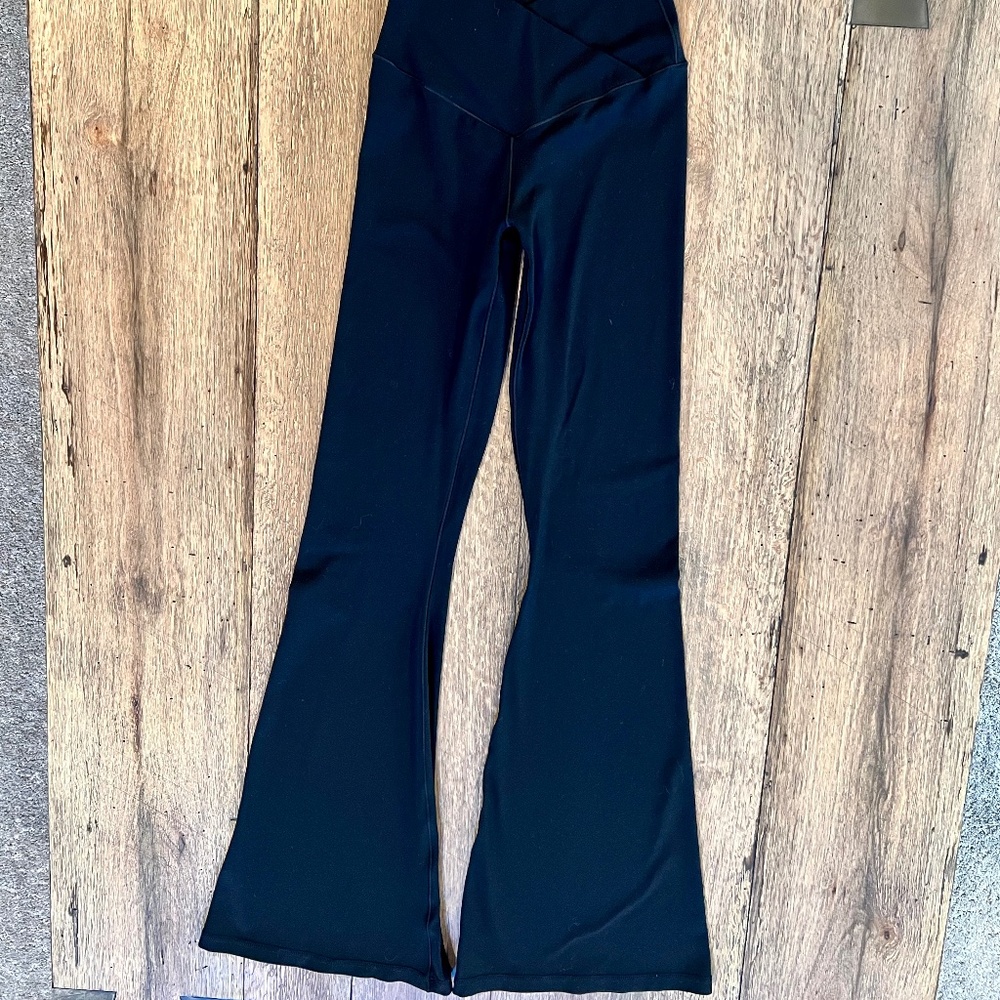 OFFLINE By Aerie Real Me High Waisted Crossover Flare Legging